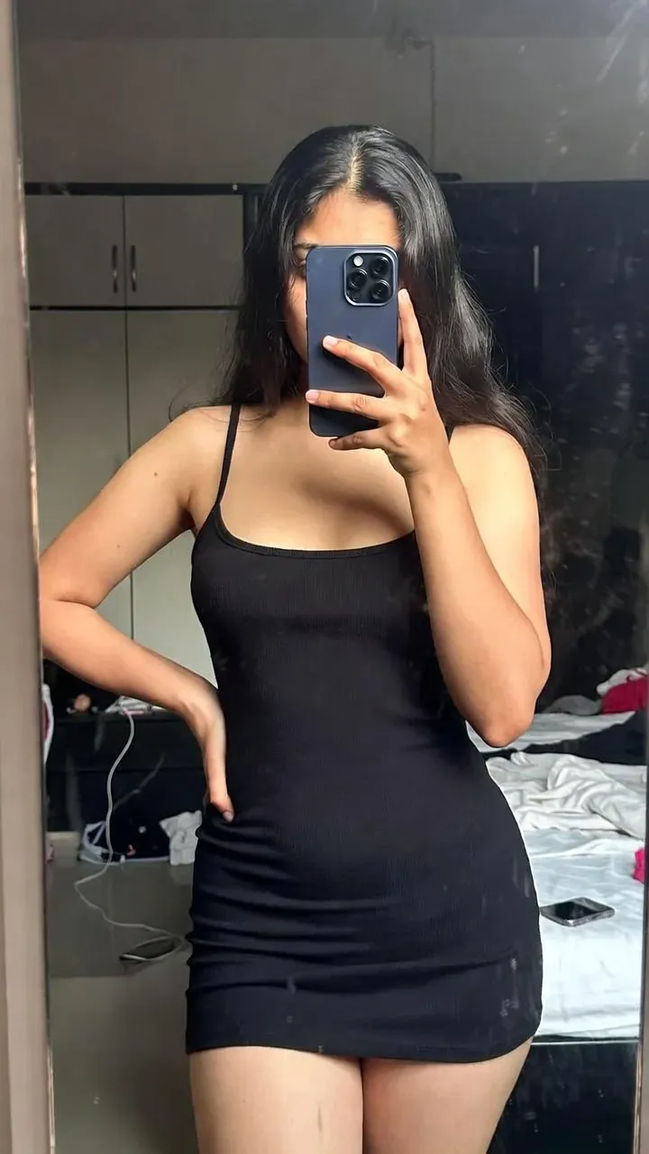 I tried this outfit from a Dumka's Mall