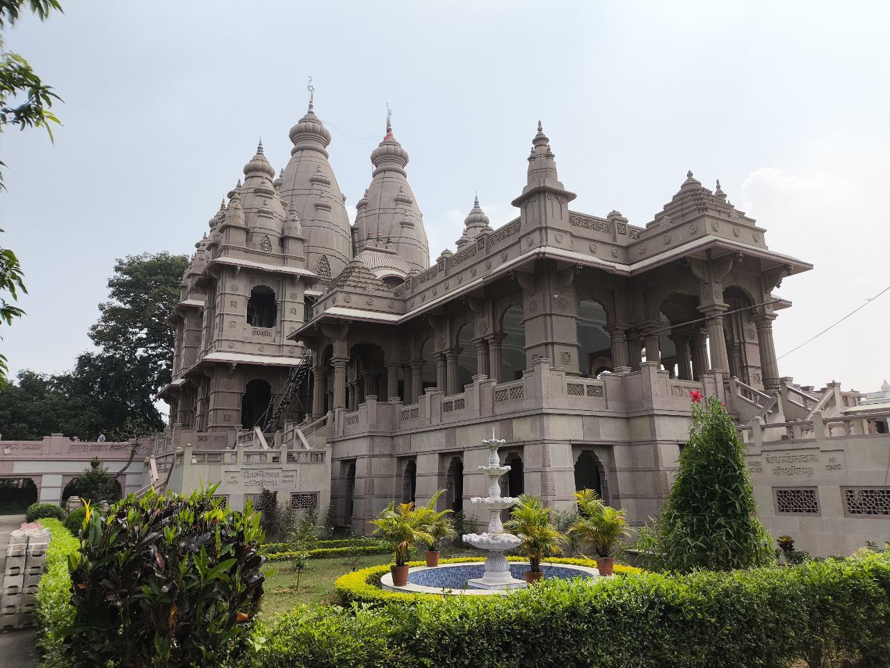 Naulakha temple Deoghar built 1940, Jharkhand location, Radha Krishna photos & Videos.